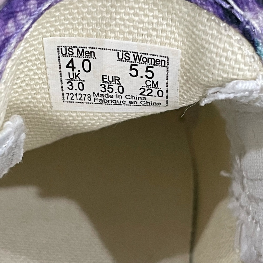 Classic Slip On - Picture 4 of 6